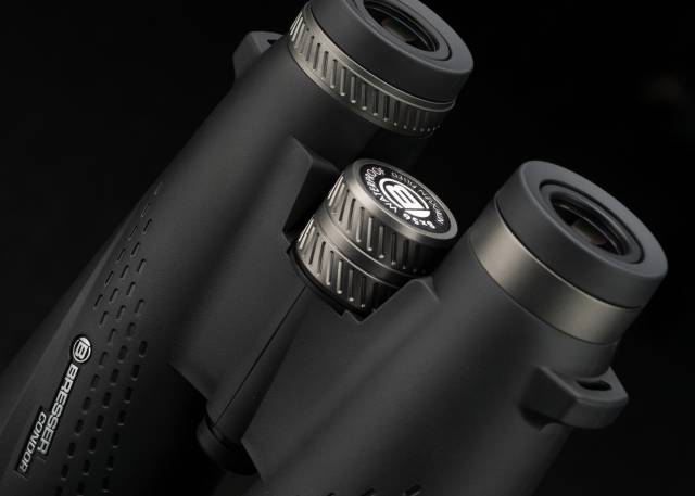 BRESSER Condor 8x56 Dachkant Fernglas mit UR-Vergütung