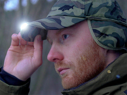 Delphin OutLINE Camo Winter-LED- Kappe