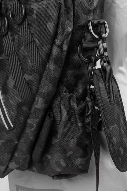 Mikado Rucksack - Sling Bag Large Black Camo (39x24x9 cm) - 1 Stk.